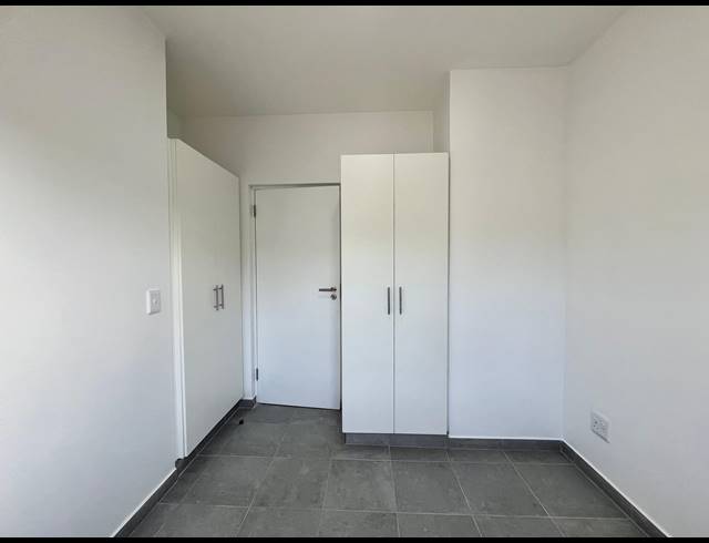 2 BEDROOM APARTMENT FOR SALE IN SHEFFIELD BEACH